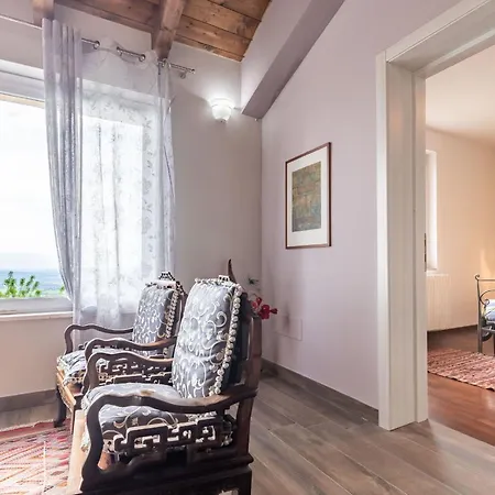 Holiday home Italian Experience-alloro Holiday
